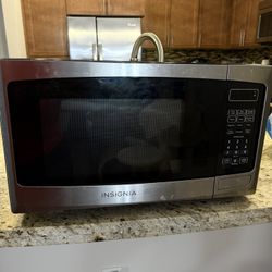 Insignia Microwave