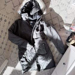 Women's Suttle Mountain Long Insulated Jacket in Grey