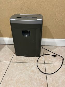 Shredder FELLOWES PS70-2CD…$55