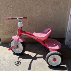 Radio Flyer Pink Tricycle 