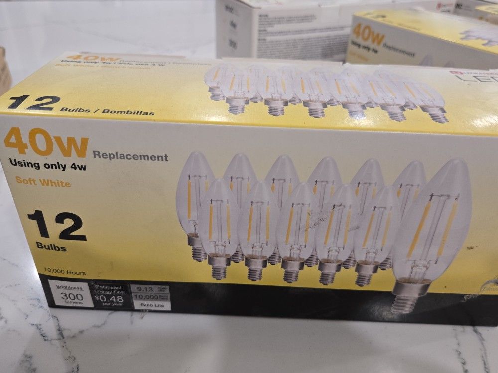 Box of 12 pc, E12 base dimmable led light bulbs, 40w equivalent