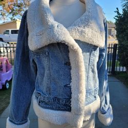 WOMEN'S JACKET 