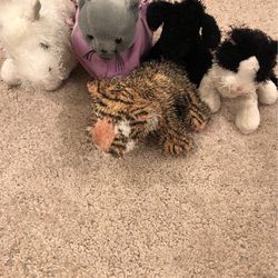 Webkins Stuffed Animals and Pet Carrier