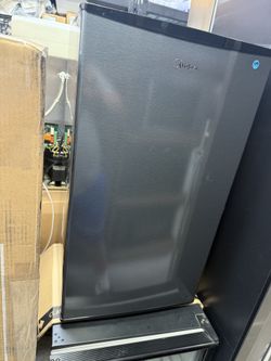 Mini Fridge with Freezer