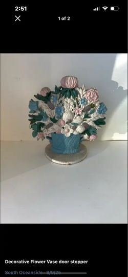 Cast Iron Floral Bouquet Door Stopper