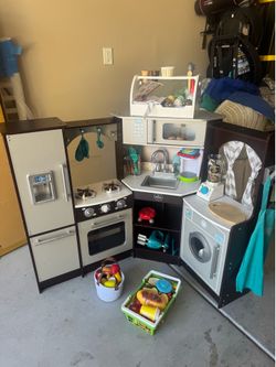 Kids play kitchen  kid Kraft