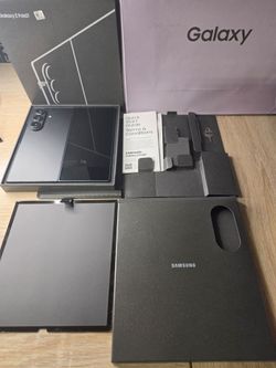 Samsung Galaxy Z Fold 7 - 256GB / Black (Factory Unlocked) w/ Original Box and Bag