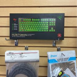 Razor Huntsman Gaming Keyboard Brand New 