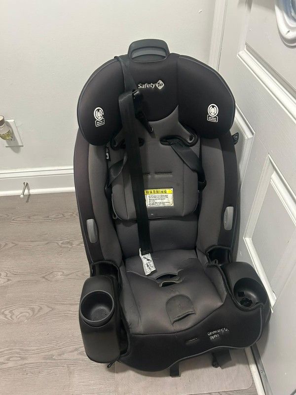 SafetyFirst Carseat