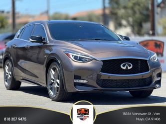 2017 INFINITI QX30