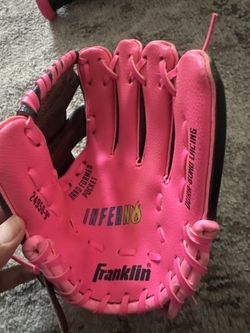 Baseball glove girls