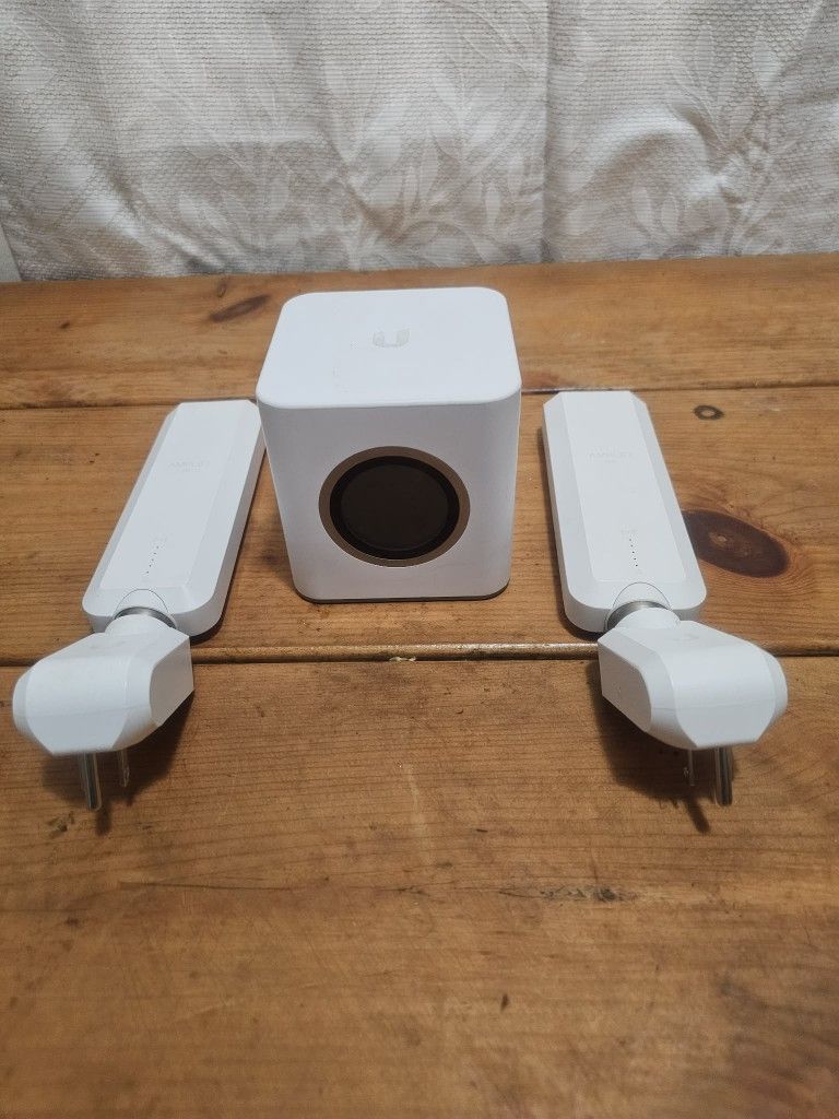 Ubiquiti Amplifi HD Wifi Router