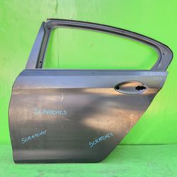 5 SERIES 2017 2018 2019 2020 2021 2022 2023 DRIVER REAR DOOR OEM