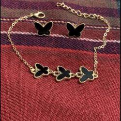 Earrings And Bracelet New In Bag Have 2 Set Available 
