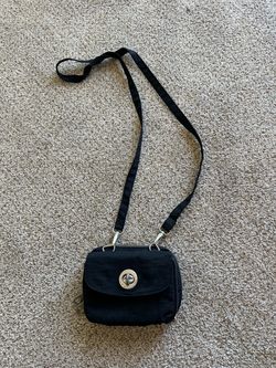 baggallini Women’s Small Black Crossbody Bag Silver Turn Lock Zip Detachable