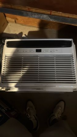 Figidaire used a year  10.000