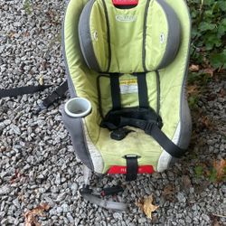 GRACO Car Seat W Safeguard Locks