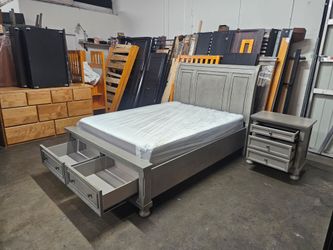 Queen bed and night stand