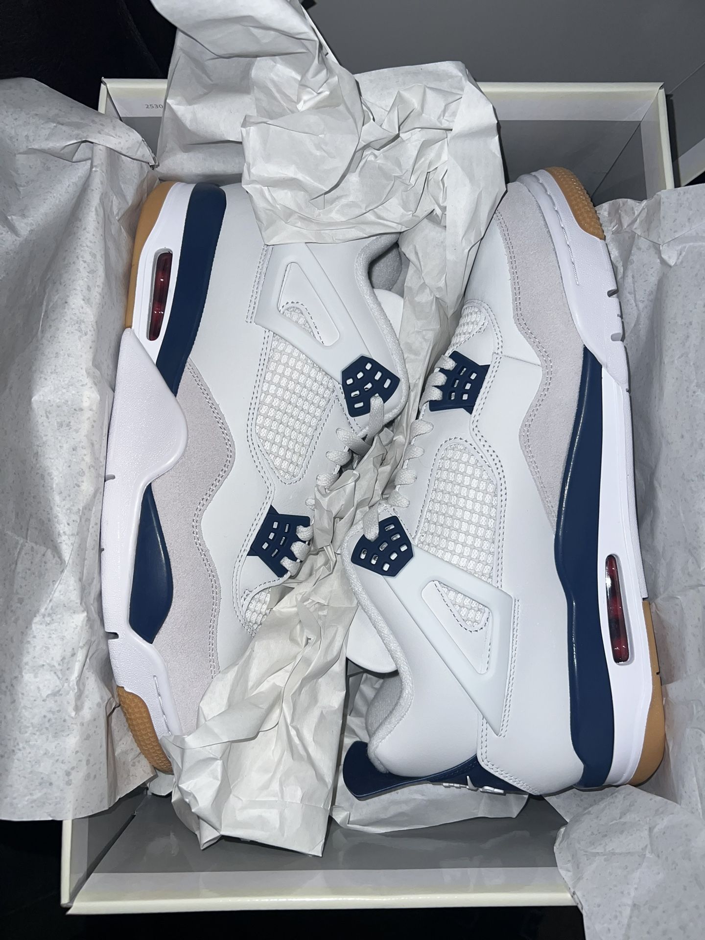 Jordan 4 Nike SB Size 13