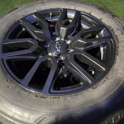 4 2024 CHEVROLET SILVERADO 20" RIMS&TIRES $1400
