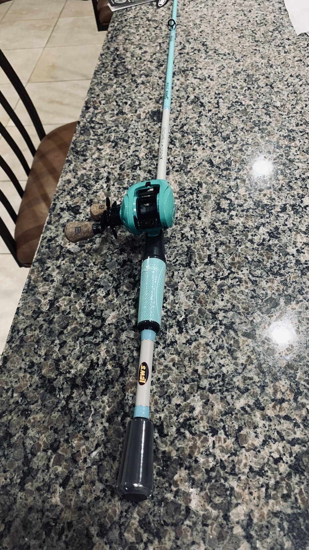 NEW COMBO LEW’S 7’0” Medium Rod With 13 Fishing Modus TX2 LH Reel