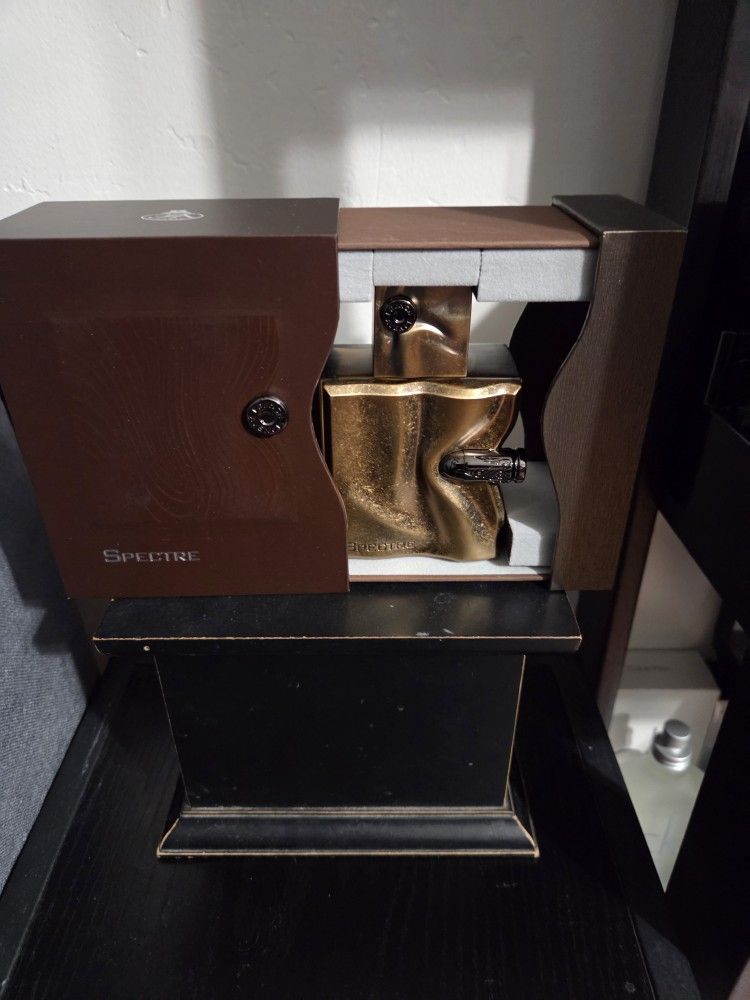 Spectre Ghost French Avenue 