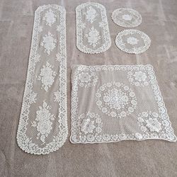 Lace Formal Dining Room/Wedding Tablecloths Thumbnail