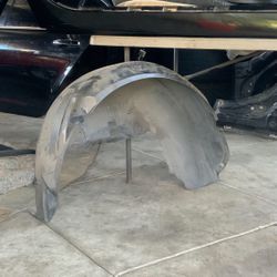G8 Gt 2009 6.0 ( Rear Inner Liner)