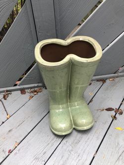 Heavy ceramic boot planter