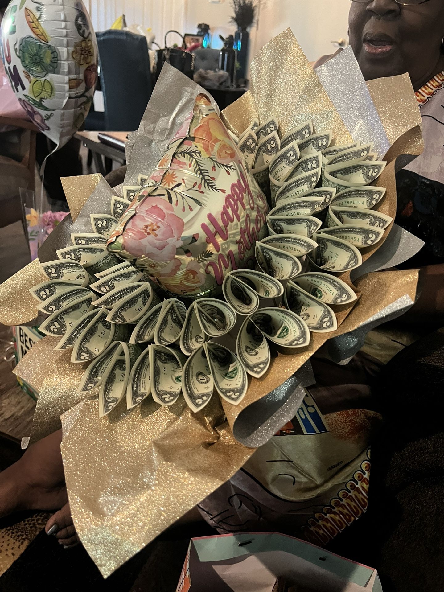 Money Boquet , Money basket and cake’s for any occasion