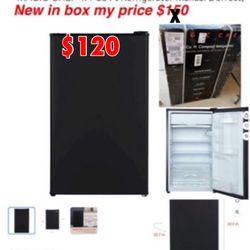 New MAGIC CHEF 4.4 Cu Ft Refrigerator Manual Defrost, E-Star $120 cash only East Palmdale 