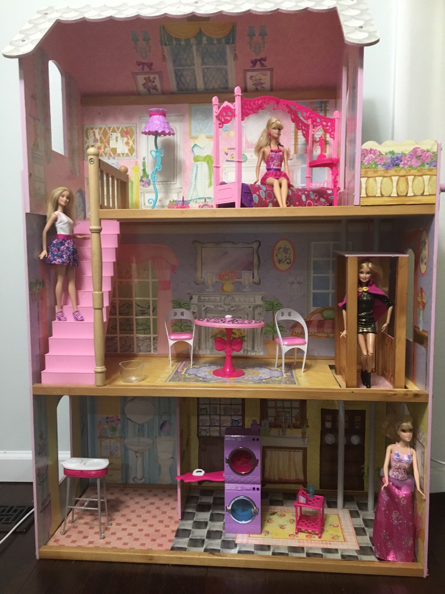 Barbie Wooden Vintage dream house