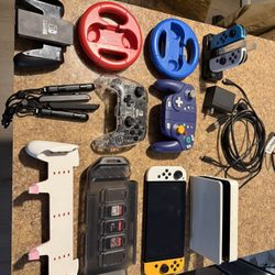 Nintendo switch OLED - With Games + Accessories + Controllers