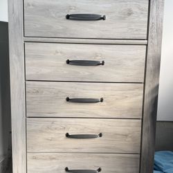 Bellaby 5 Drawer Dresser