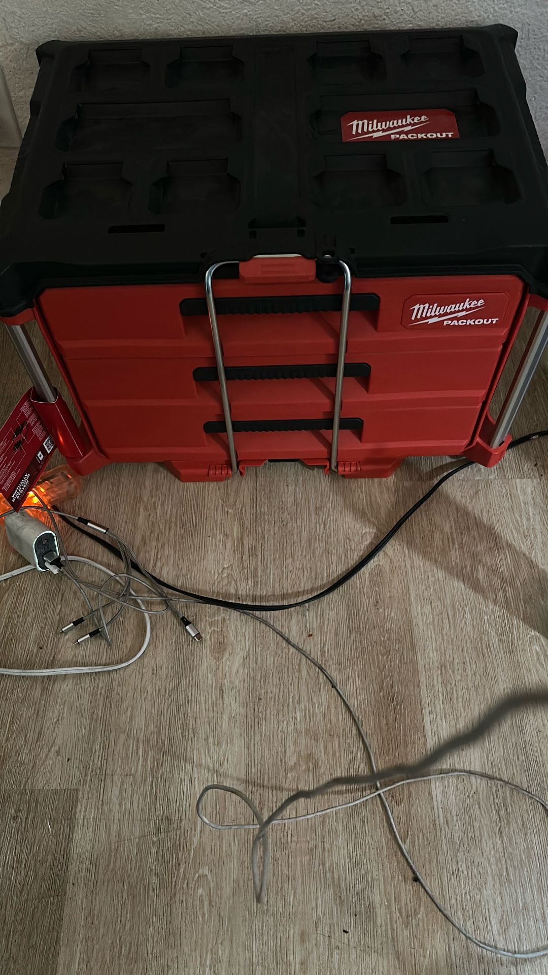 Milwaukee Box