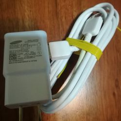 AC Adapter Samsung Model: EP-TA20JWE + Samsung Data Cable ET- DQ11Y1WE