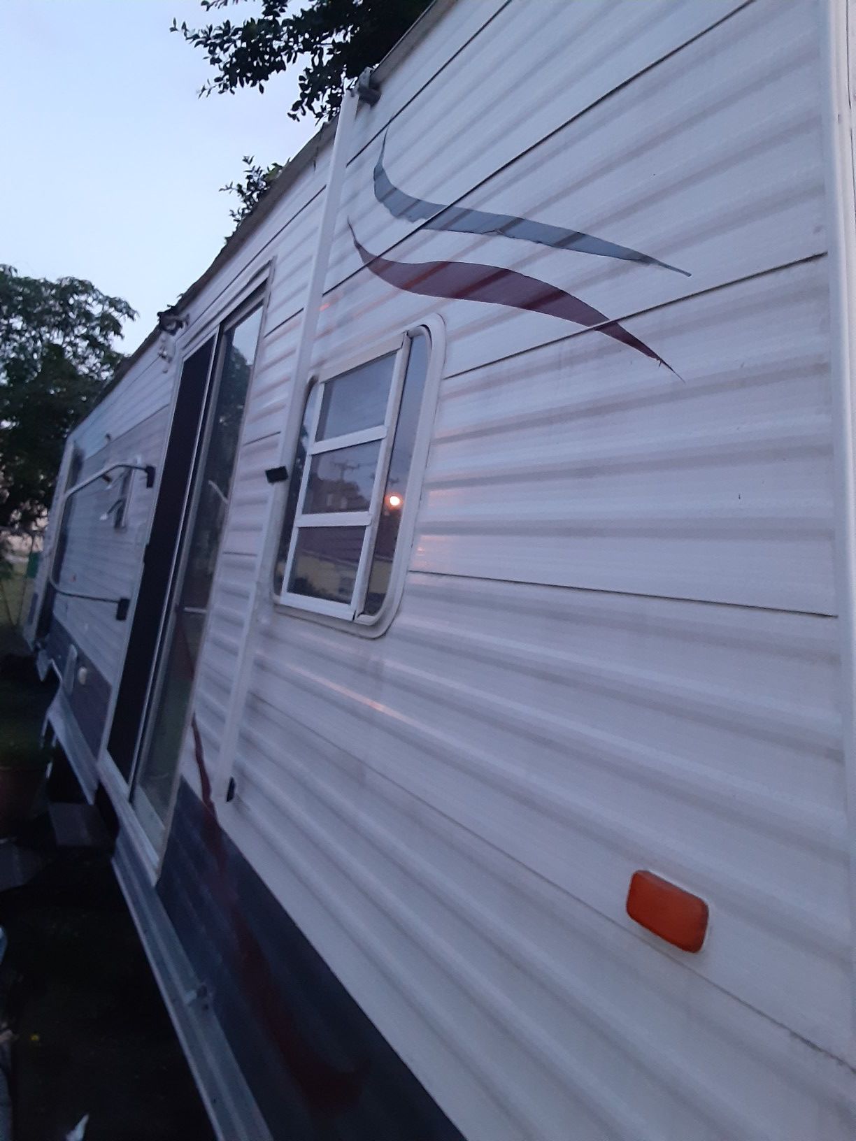39 footer 2008 RV trailer must sell ASAP great deal good condition