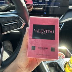Valentino Born in Roma Intense Pink – Sweet, Bold & Feminine Scent | Luxury Women’s Perfume