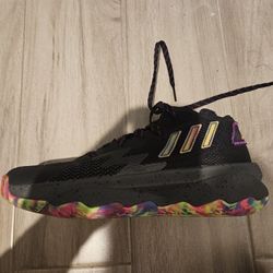 Adidas Dame 8