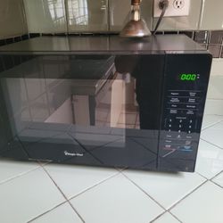 Magic Chef Microwave 