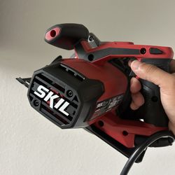 Circular Saw And Chainsaw Skill 