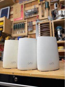 Orbi mesh router + 2 satellites