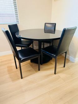 Black Round Dining Table with 4 Chairs