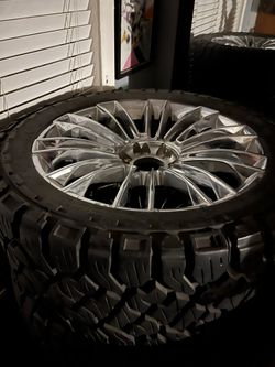 Kendra Tires Luxx Rims 2022 Cadillac Escalade
