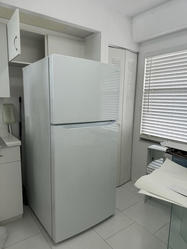 LG Top Freezer Refrigerator
