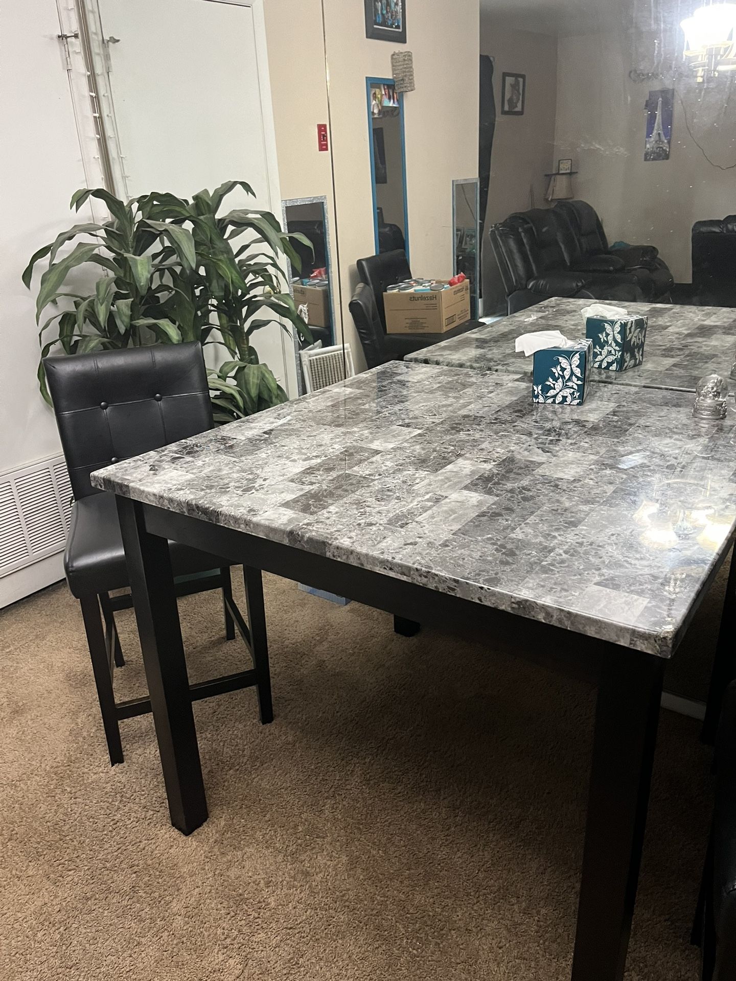 Kitchen Table With 4 Barstool Chairs 