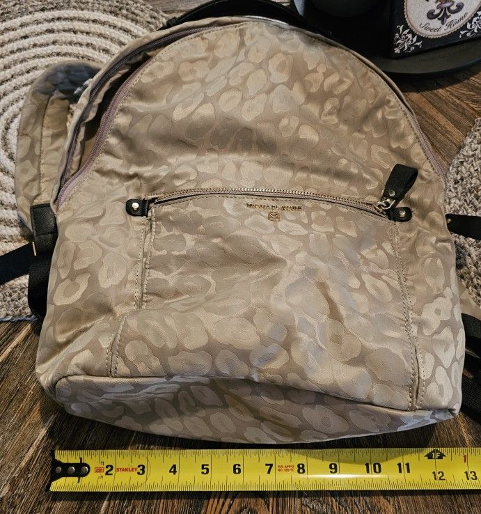 Cute MICHAEL KORS BACKPACK