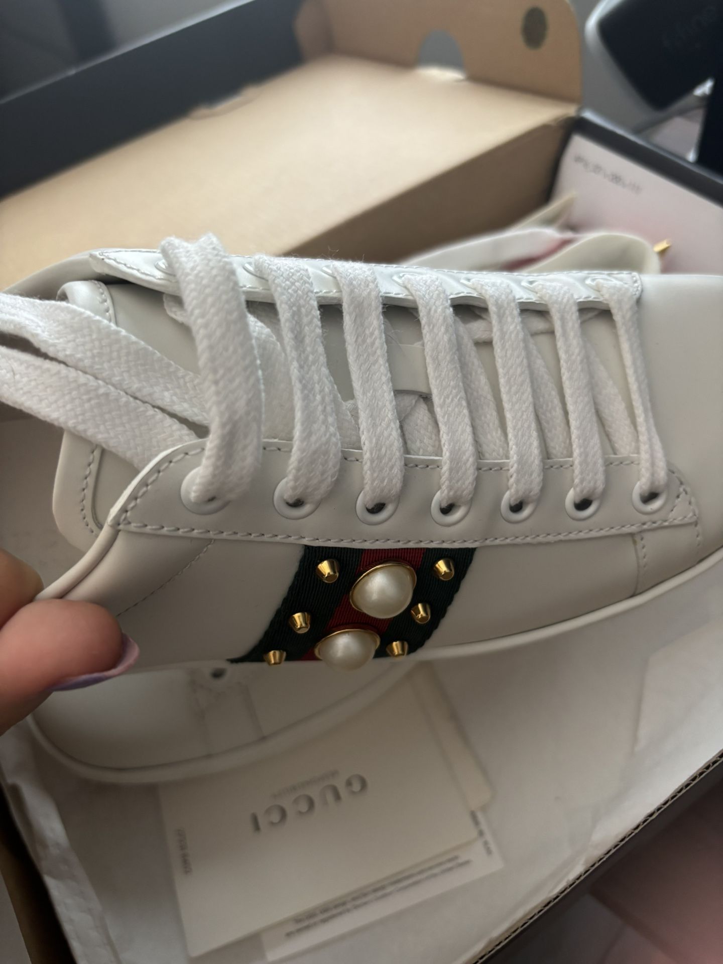 Gucci Shoes Size 8