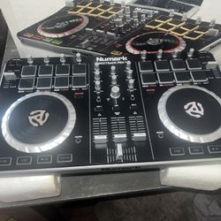 Numark Mixtrack ProII