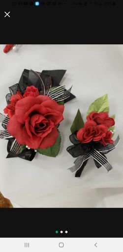 Prom  And  Wedding  And  Debuts And  Any Occasions Who  Need  Corsages  And  Boutonnieres  Thumbnail